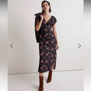 Madewell Wide V-Neck Midi Dress